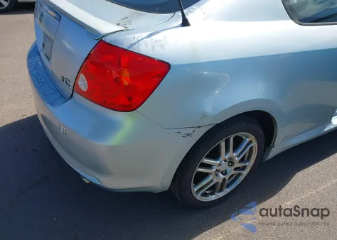 2005 Scion Tc z USA, uszkodzony, nr VIN JTKDE177450055224